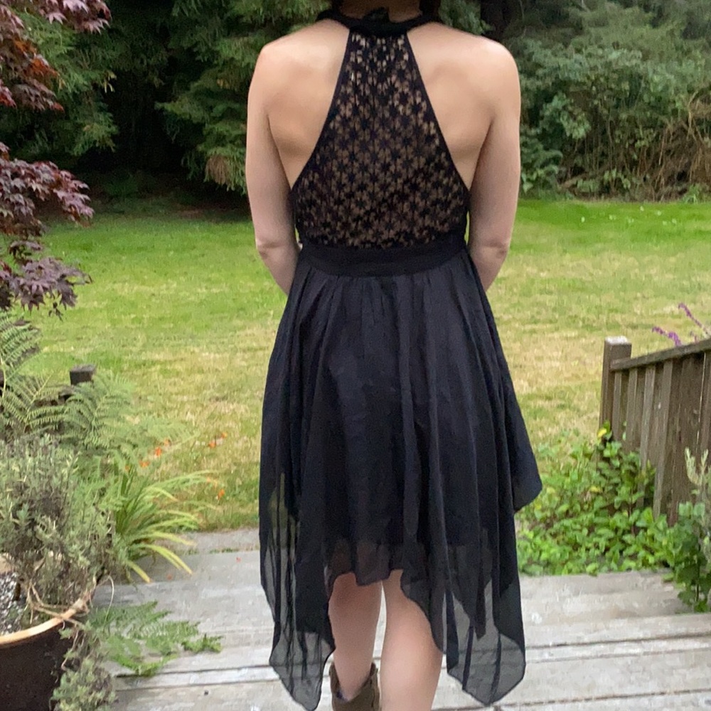 Guess - Picture 2 of 6